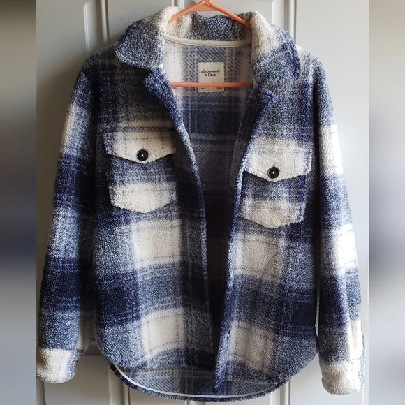 Abercrombie and Fitch A&F Blue Plaid Soft Sherpa Shacket Jacket Coat Like  New XS